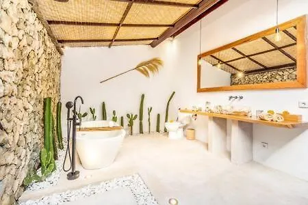 Villa Toscana - 7 Bdr Luxury Villa With Private Pool Seminyak