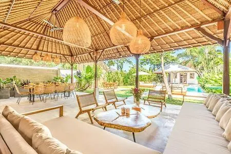 Villa Toscana - 7 Bdr Luxury Villa With Private Pool Seminyak