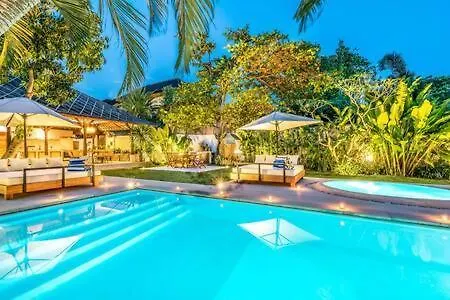 Villa Toscana - 7 Bdr Luxury Villa With Private Pool Seminyak Indonesia