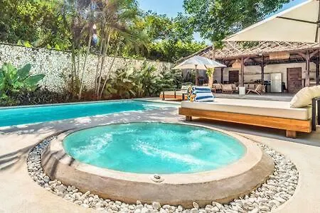 Villa Toscana - 7 Bdr Luxury Villa With Private Pool Seminyak